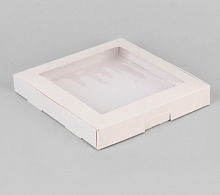 Коробка белая с окном 21 х 21 х 3 см 2565415